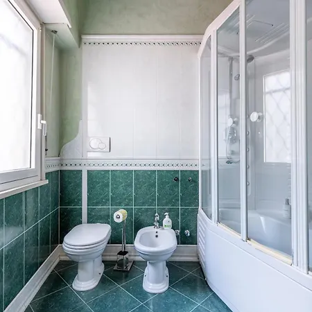 Ubaldi - 2 Stops From San Pietro Διαμέρισμα *